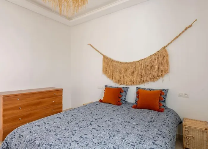 Beachfront Escape - Panoramic View And Spacious Terrace